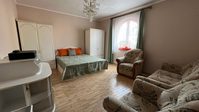 Kiadó családi ház, albérlet, Debrecenben 500 E Ft / hó