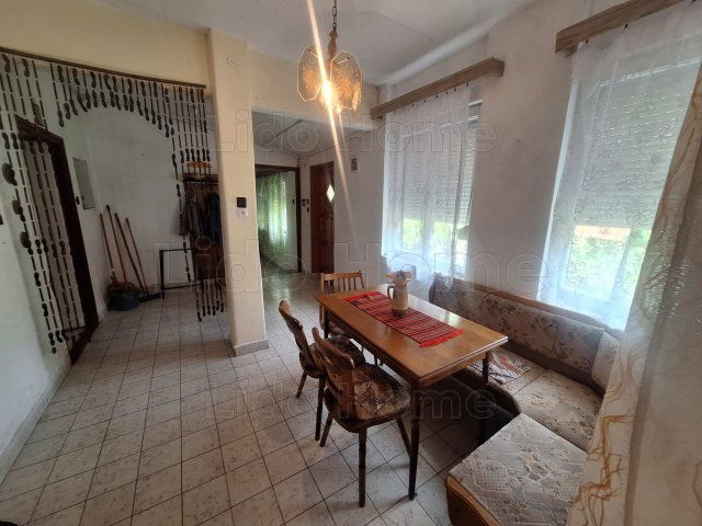 Eladó családi ház, Büssün 15.99 M Ft, 4 szobás