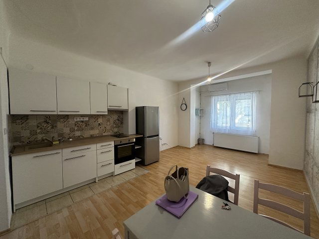 Kiadó téglalakás, albérlet, XIII. kerületben, Szent László úton