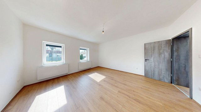 Eladó családi ház, Csényén 69.9 M Ft, 4 szobás