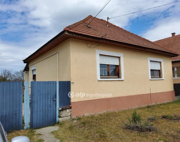 Eladó családi ház, Hévízgyörkön 42 M Ft, 3+1 szobás