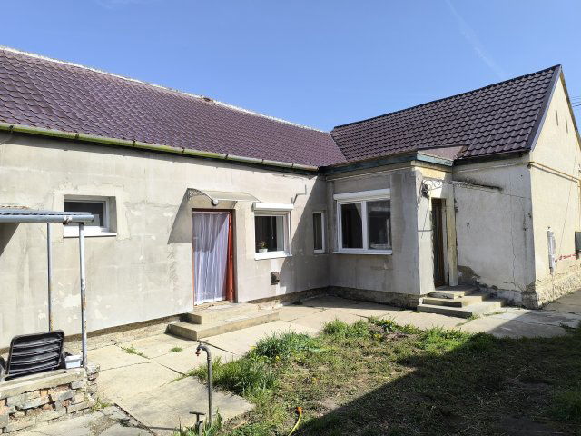 Eladó családi ház, Dombóváron 21.9 M Ft, 3 szobás