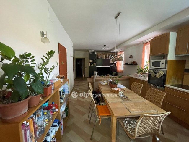 Eladó családi ház, Gödöllőn 62.9 M Ft, 2+1 szobás