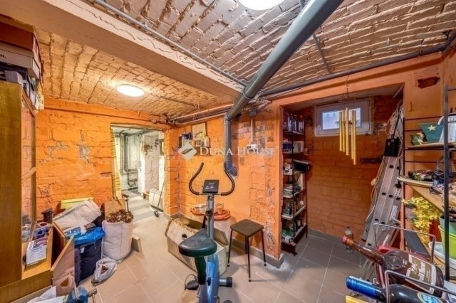 Eladó családi ház, Budapesten, XVIII. kerületben 84.9 M Ft
