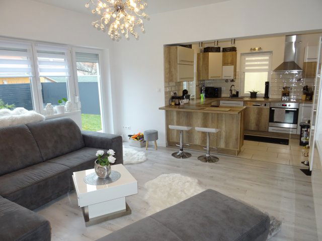 Eladó családi ház, Szombathelyen 89.9 M Ft, 4 szobás