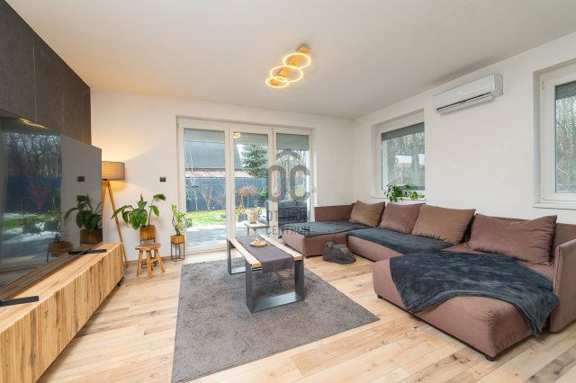 Eladó családi ház, Veresegyházon 149.9 M Ft, 5 szobás