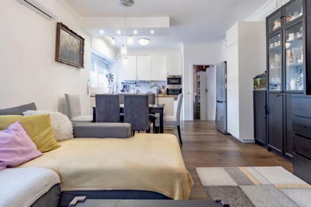 Eladó téglalakás, Budapesten, XII. kerületben 189.9 M Ft