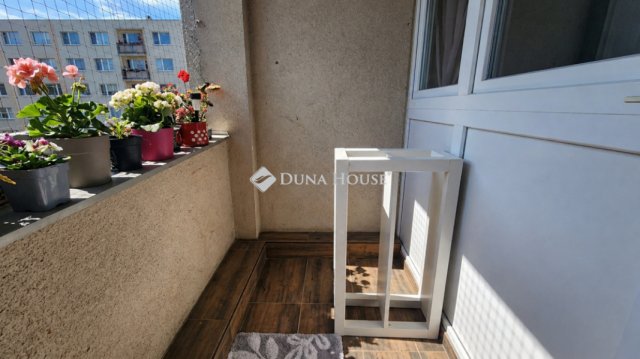 Eladó panellakás, Budapesten, XXI. kerületben 63 M Ft, 2 szobás