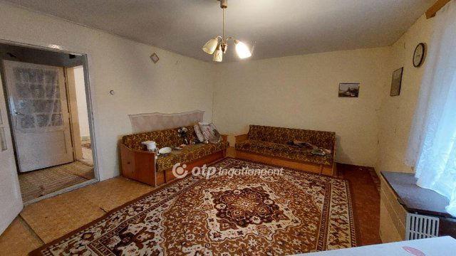 Eladó családi ház, Ecsegfalván 4.5 M Ft, 2 szobás