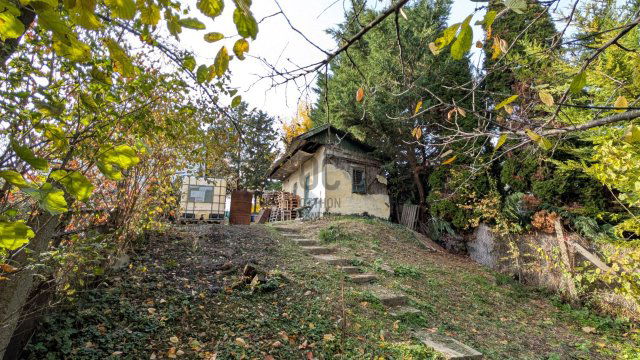 Eladó nyaraló, Balatonkenesén 16 M Ft, 1 szobás