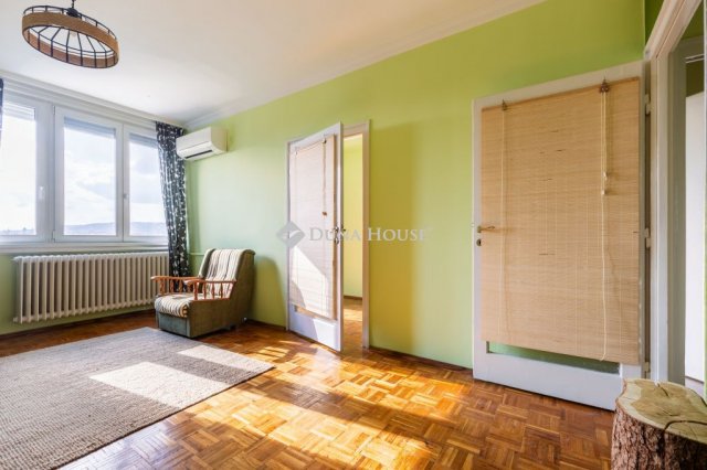 Eladó téglalakás, Budapesten, VII. kerületben 72.9 M Ft