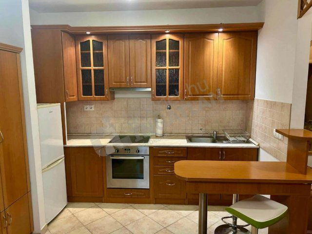 Kiadó téglalakás, albérlet, IX. kerületben, Dandár utcában