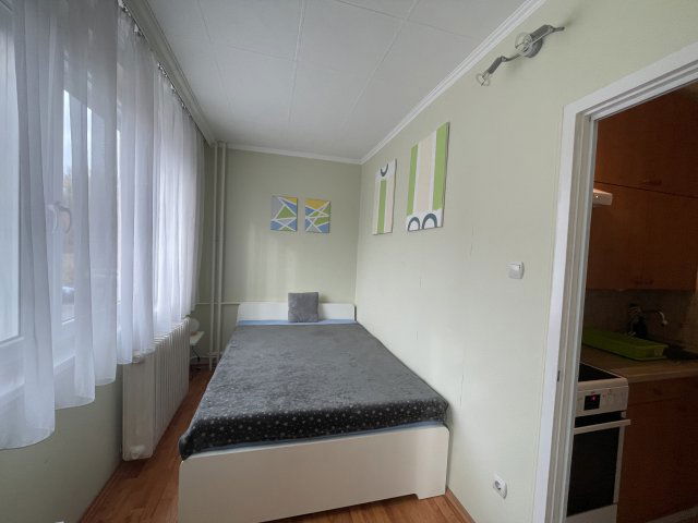 Eladó panellakás, Tiszaújvárosban 22.9 M Ft, 1+1 szobás