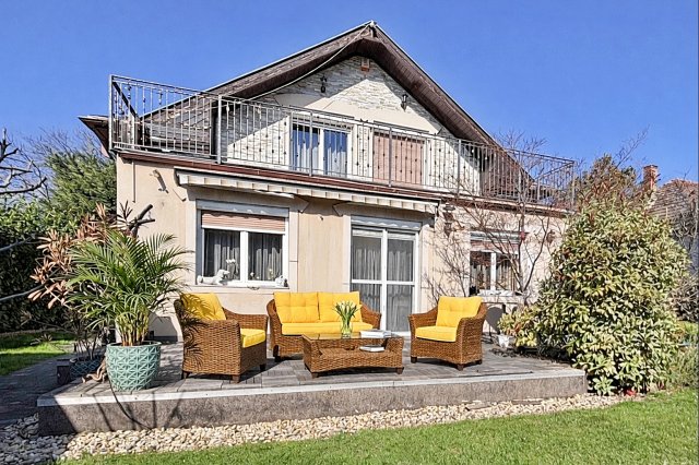 Eladó családi ház, Budapesten, XVI. kerületben 285 M Ft