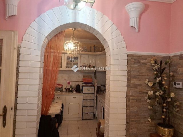 Eladó családi ház, Gyömrőn 89.9 M Ft, 5 szobás