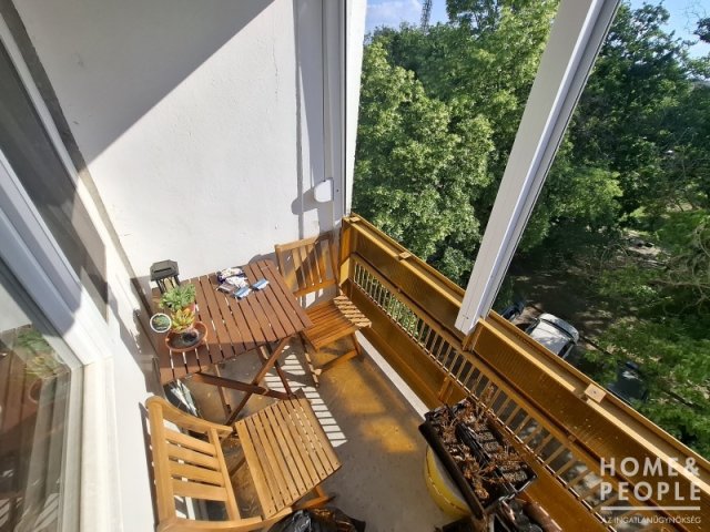 Eladó téglalakás, Szegeden 48.7 M Ft, 2 szobás
