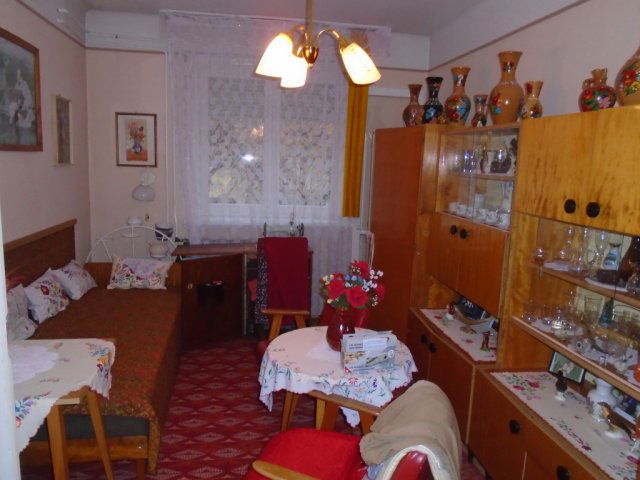 Eladó téglalakás, Tiszakécskén, Szabolcska Mihály utcában