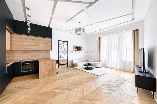 Eladó téglalakás, Budapesten, V. kerületben 280 M Ft, 3 szobás