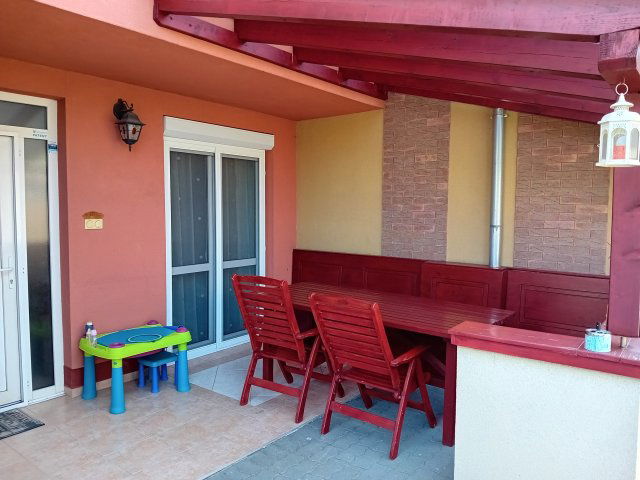 Kiadó sorház, albérlet, Győrött 500 E Ft / hó, 4 szobás