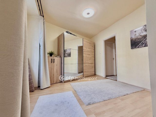 Eladó téglalakás, Budapesten, I. kerületben 72.9 M Ft