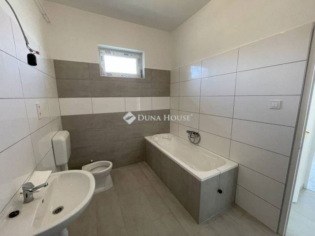 Eladó ikerház, Inárcson 89 M Ft, 4 szobás / költözzbe.hu