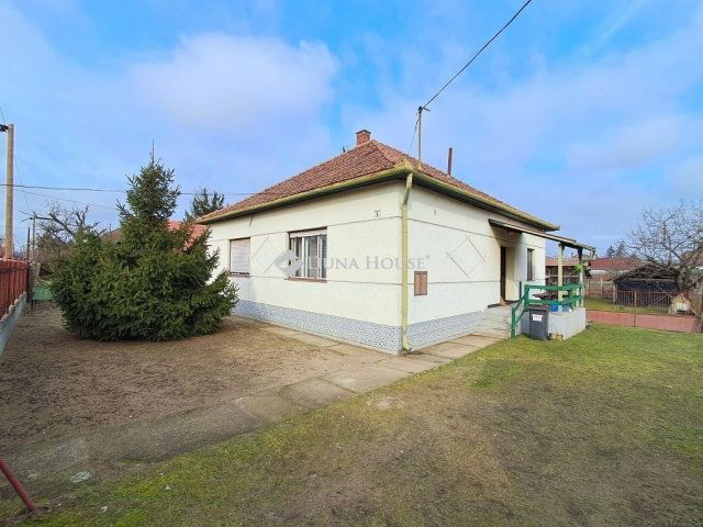 Eladó családi ház, Bocskaikerten 65 M Ft, 2 szobás