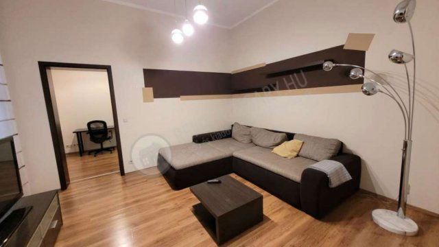 Kiadó téglalakás, albérlet, VI. kerületben, Dessewffy utcában