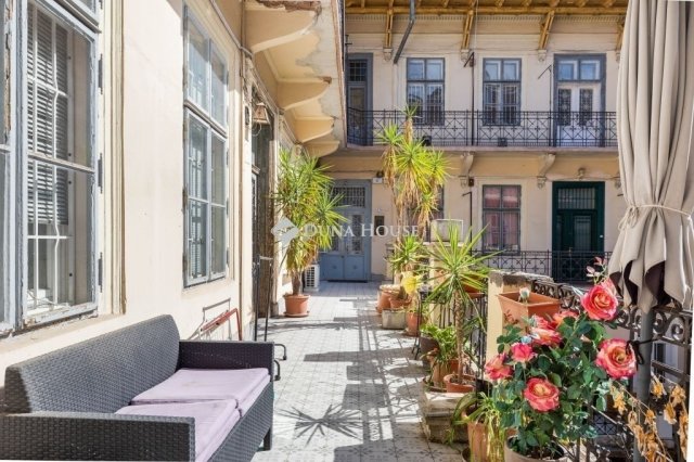 Eladó téglalakás, Budapesten, V. kerületben 129.99 M Ft