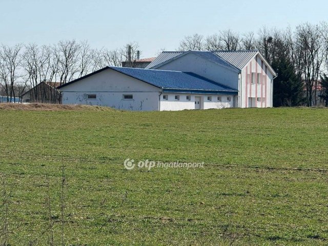 Eladó ipari ingatlan, Hajdúsámsonon 950 M Ft