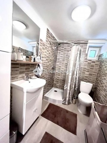 Eladó téglalakás, Pécsett 49.9 M Ft, 3 szobás