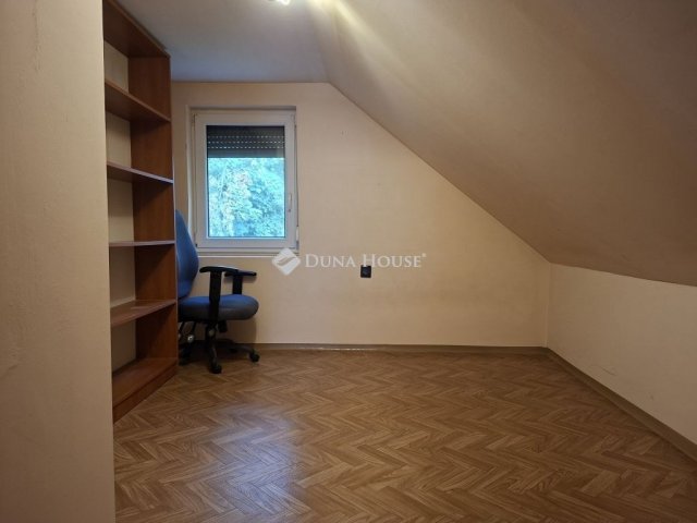 Eladó családi ház, Szegeden 54 M Ft, 4 szobás