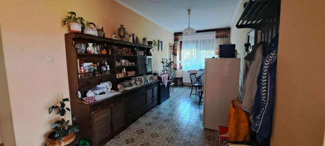 Eladó családi ház, Tatabányán 83 M Ft, 3 szobás