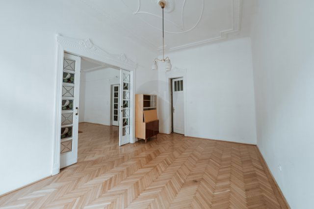 Eladó téglalakás, Budapesten, V. kerületben 270 M Ft, 3+1 szobás