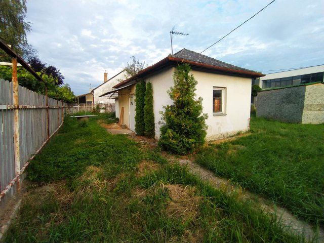 Eladó családi ház, Gödön 44.99 M Ft, 2 szobás