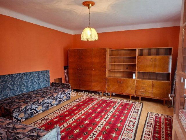 Eladó családi ház, Gyulán 34.9 M Ft, 2 szobás