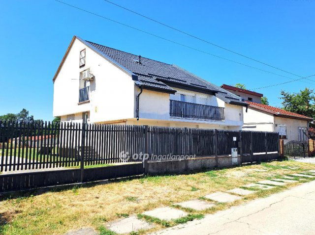 Eladó családi ház, Nagykőrösön 79.9 M Ft, 5+2 szobás