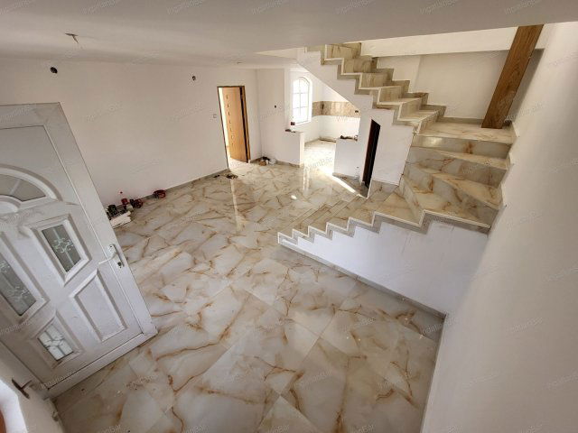 Eladó családi ház, Csengerben 39.5 M Ft, 3 szobás