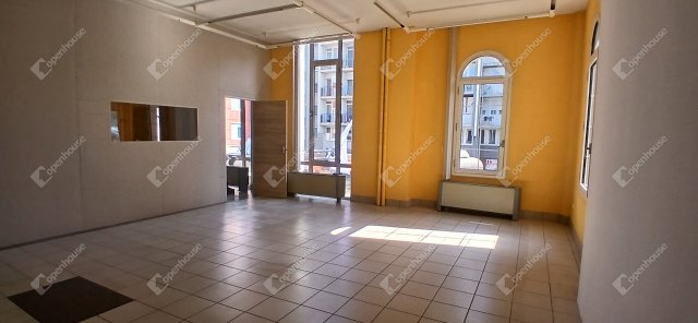 Eladó üzlethelyiség, Zalaegerszegen 34.5 M Ft