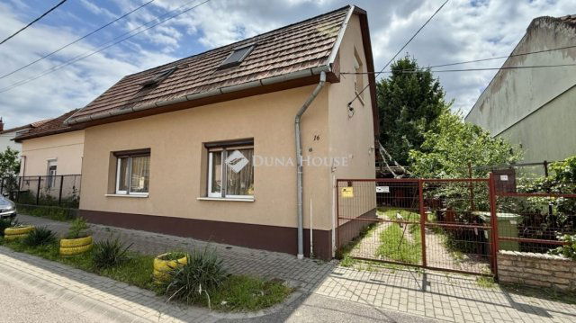 Eladó családi ház, Budapesten, XVI. kerületben 119.9 M Ft