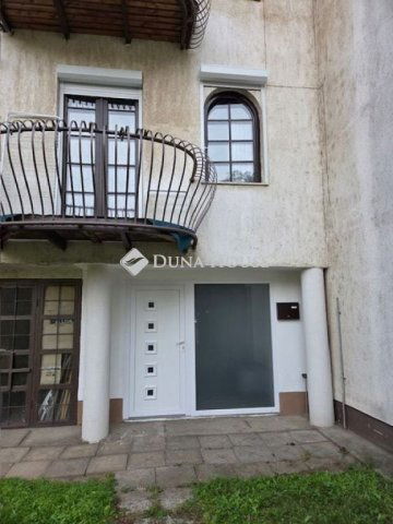 Eladó téglalakás, Dunakeszin, Madách Imre utcában 45 M Ft