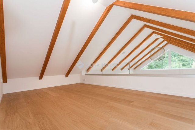 Eladó családi ház, Máriakálnokon 169.99 M Ft, 5 szobás
