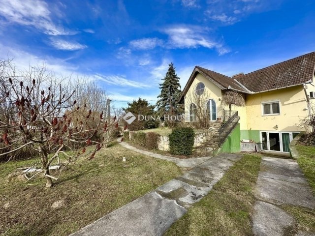 Eladó családi ház, Sülysápon 140 M Ft, 8 szobás