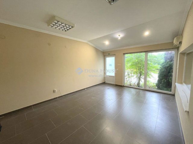 Eladó ipari ingatlan, Kocséren 80 M Ft / költözzbe.hu