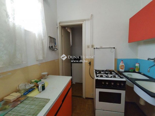 Eladó családi ház, Undon 32 M Ft, 2 szobás