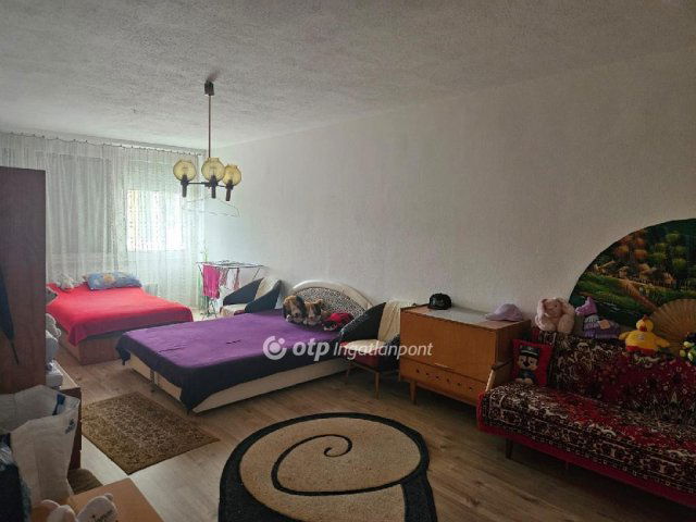 Eladó téglalakás, Egerben 38.99 M Ft, 2 szobás