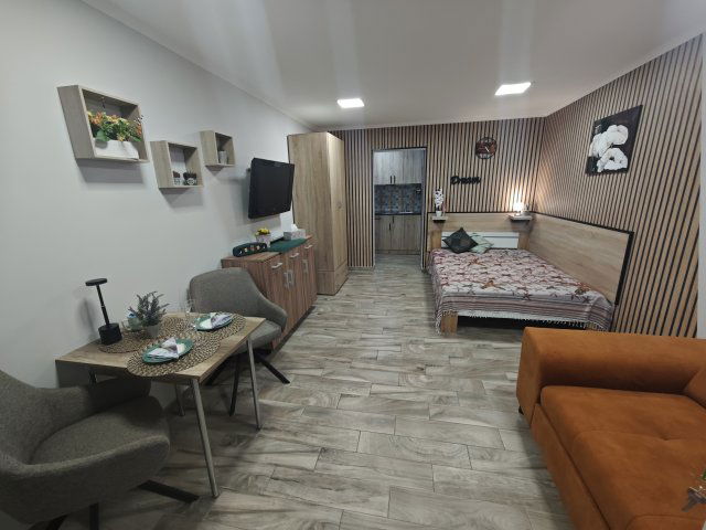 Kiadó téglalakás, albérlet, Csopakon, Sport utcában, 1 szobás