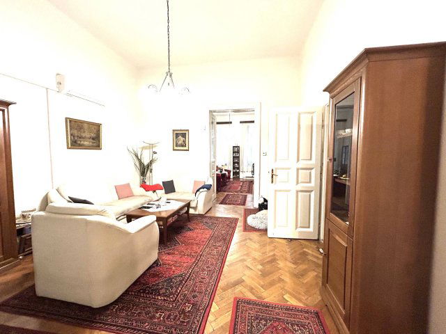 Eladó téglalakás, Budapesten, VI. kerületben 139.9 M Ft