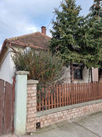 Eladó családi ház, Nyúlon 59 M Ft, 5 szobás