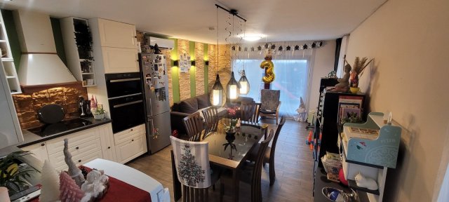 Eladó családi ház, Diósdon 74.99 M Ft, 2 szobás