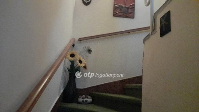 Eladó családi ház, Szegeden 78 M Ft, 3 szobás